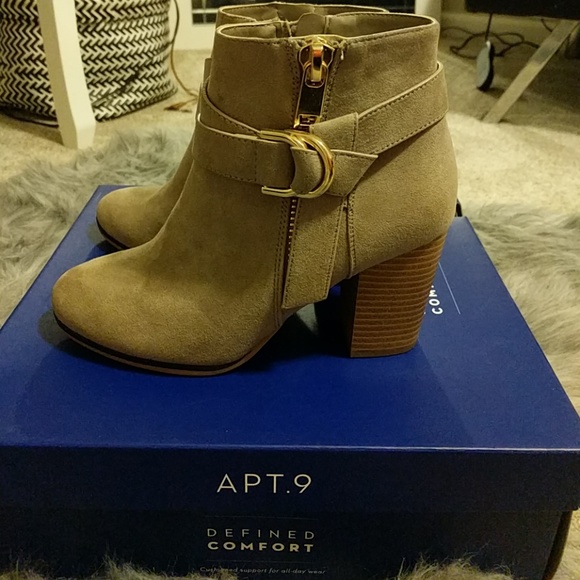apt 9 advisor women's ankle boots